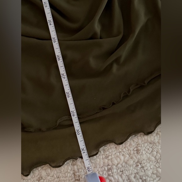 Cider ROUND NECK RUCHED BACKLESS SOLID MINI DRESS (Large) - Picture 6 of 7